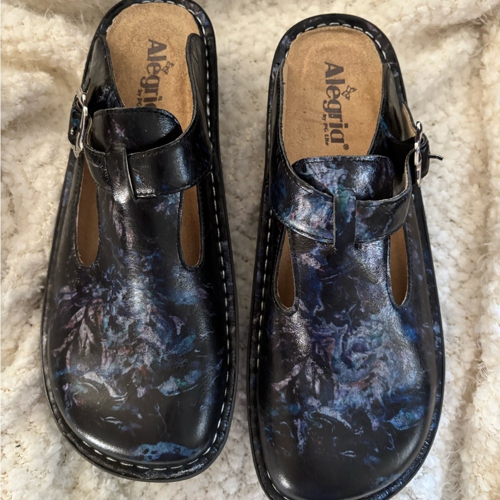 Alegria  mule shoes black and white Blue